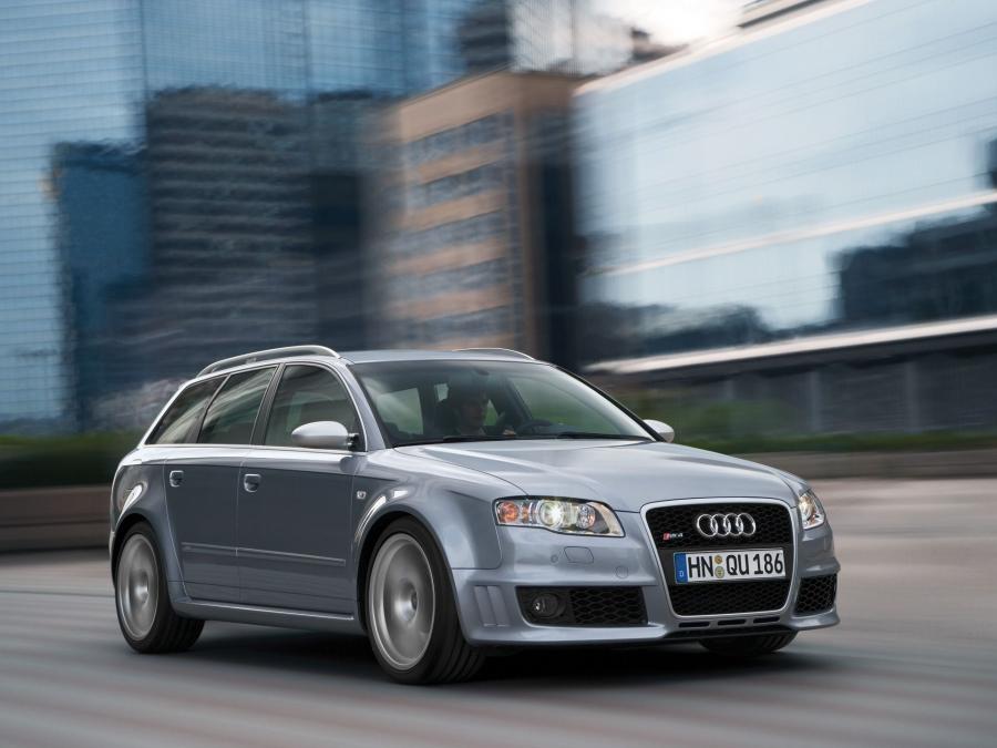  Audi RS4 Avant (B7, 8E) 2006 года  (WW) (фото 31 из 49)